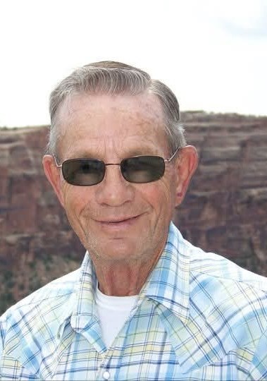Obituary of Earl Michael Houck
