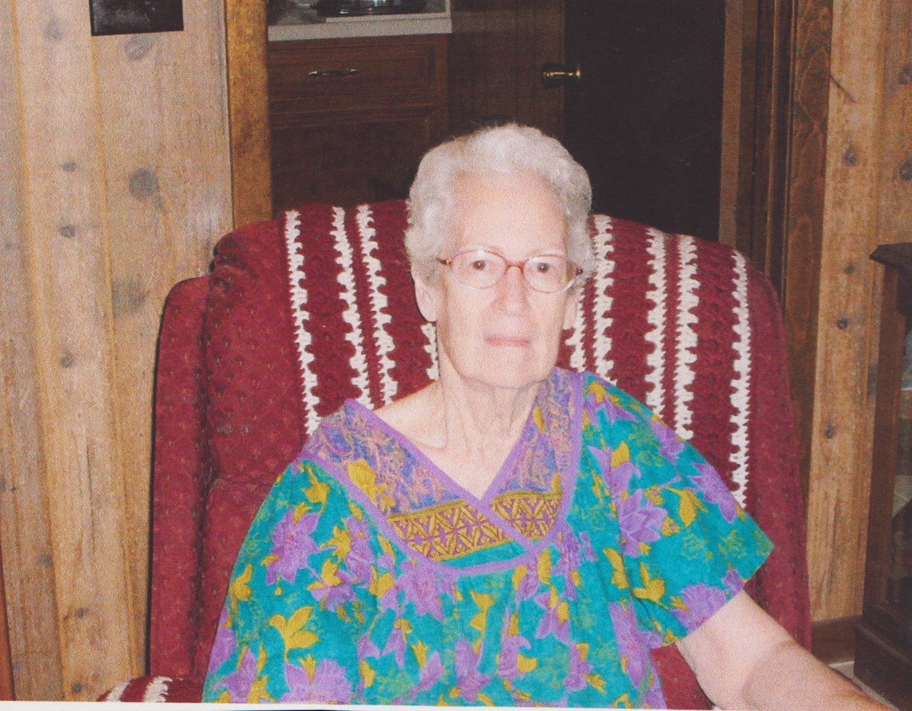 Obituary of Evelyn Ayers Strong