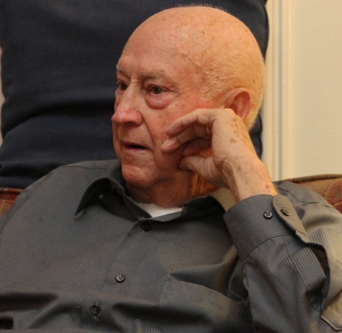 Obituario de Mr. Elmer Leon Peters