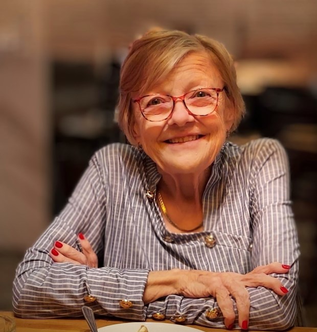 Obituary of Roberta J. Lowe