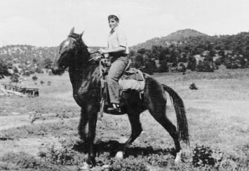 Obituary of Tom Konogeris