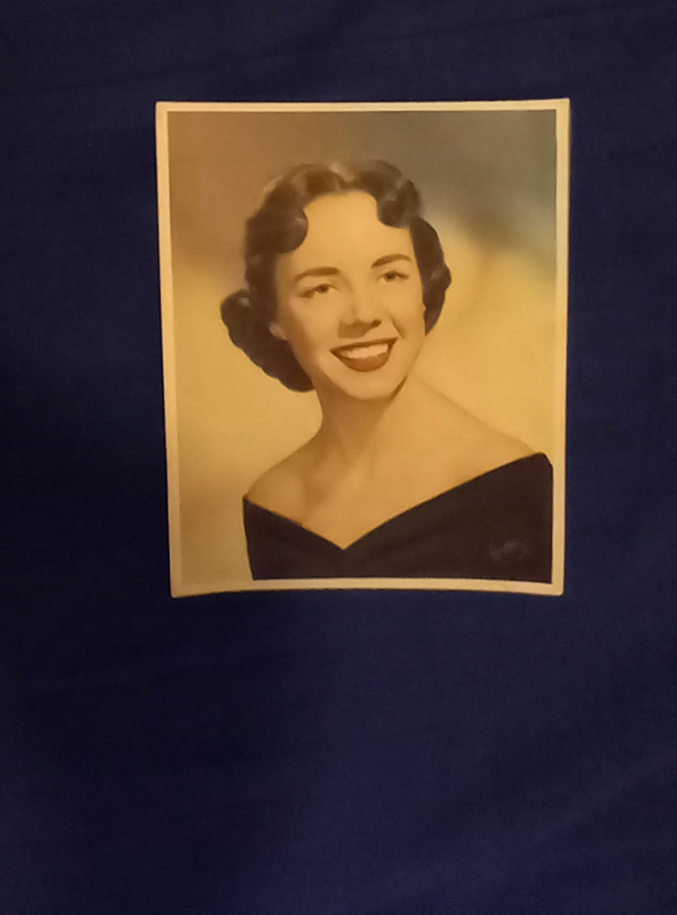 Obituary of Phyllis Elkins Catterall
