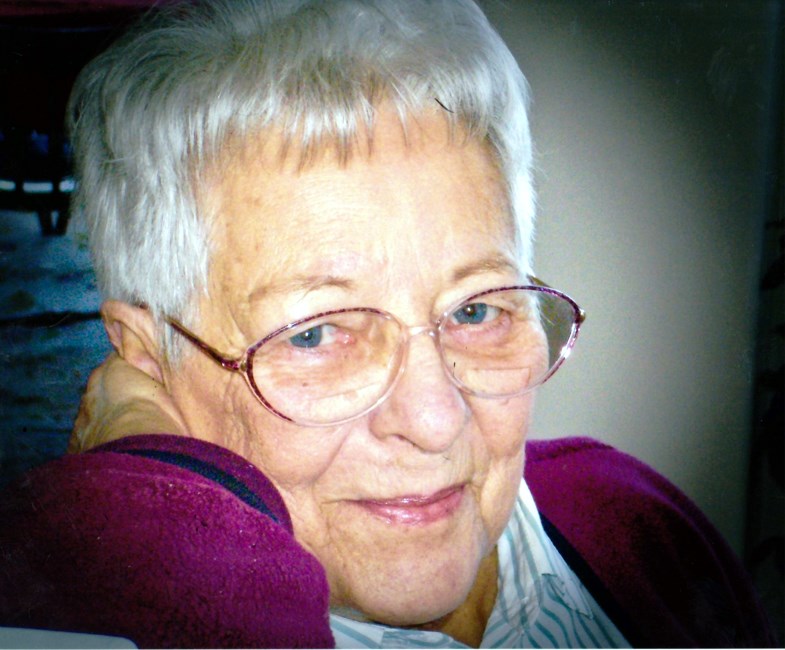 Obituary of Evelyn Regina Klemens