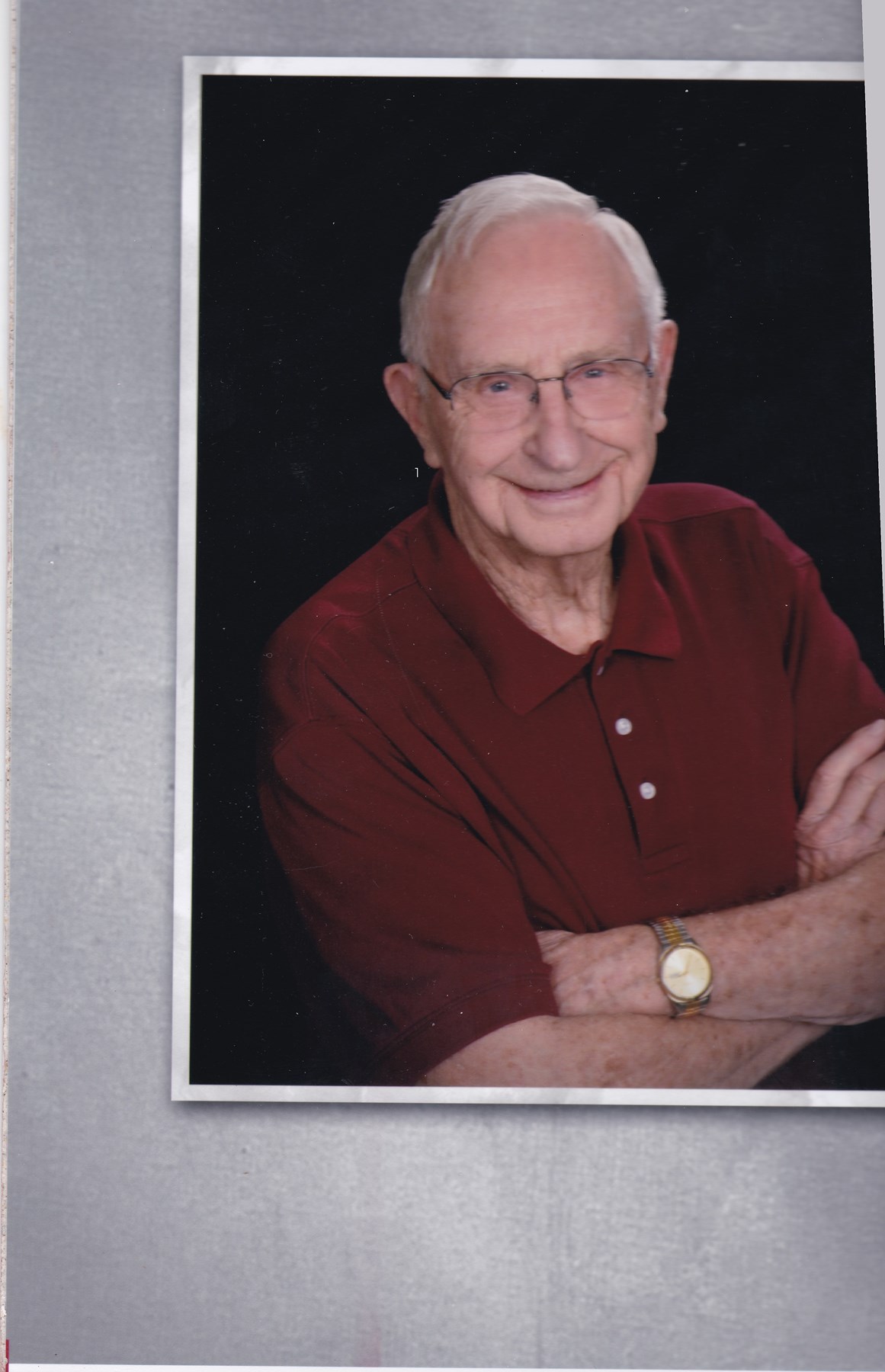 Obituario de Dale Martin Arentson