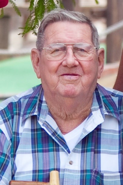 Obituary of Arthur "Lou" Llewellyn Chandler