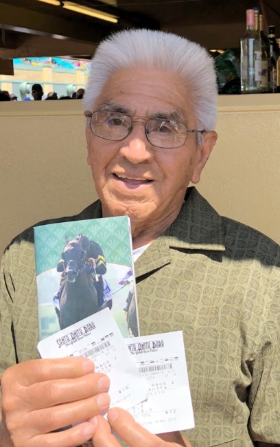 Obituary of Robert R. Muñoz