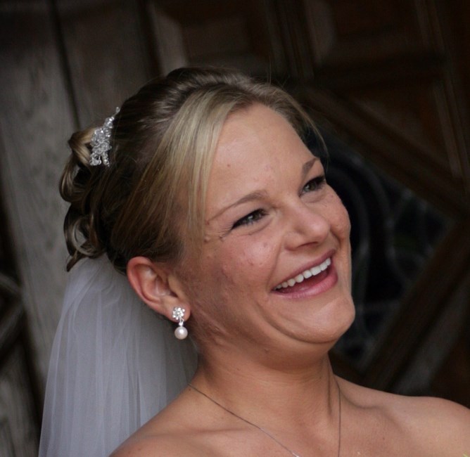 Obituary of Traci Leigh Henderson