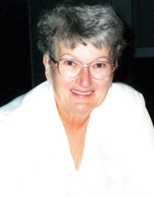 Obituary of Shirley Elliott Hills