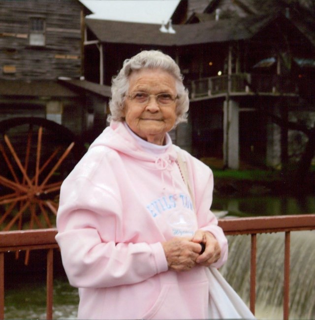 Obituario de Evelyn Heartsill Little