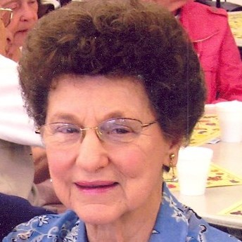 Obituary of Leona M Russell