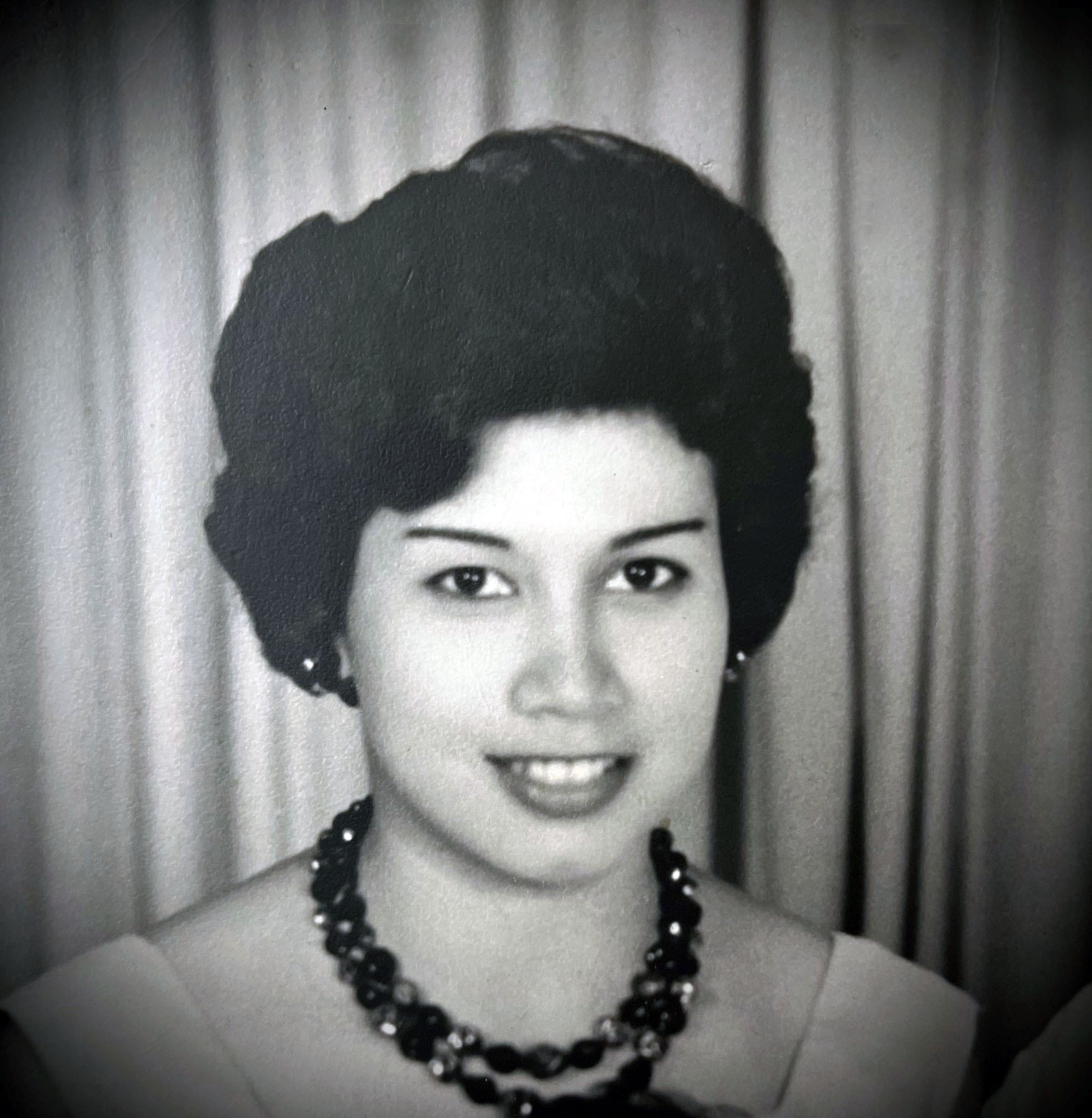 Obituary of Maria Teresa Mota