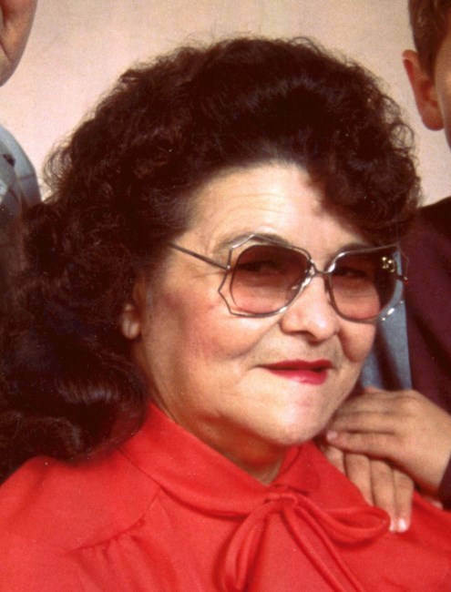 Obituario de Lilly Touchet