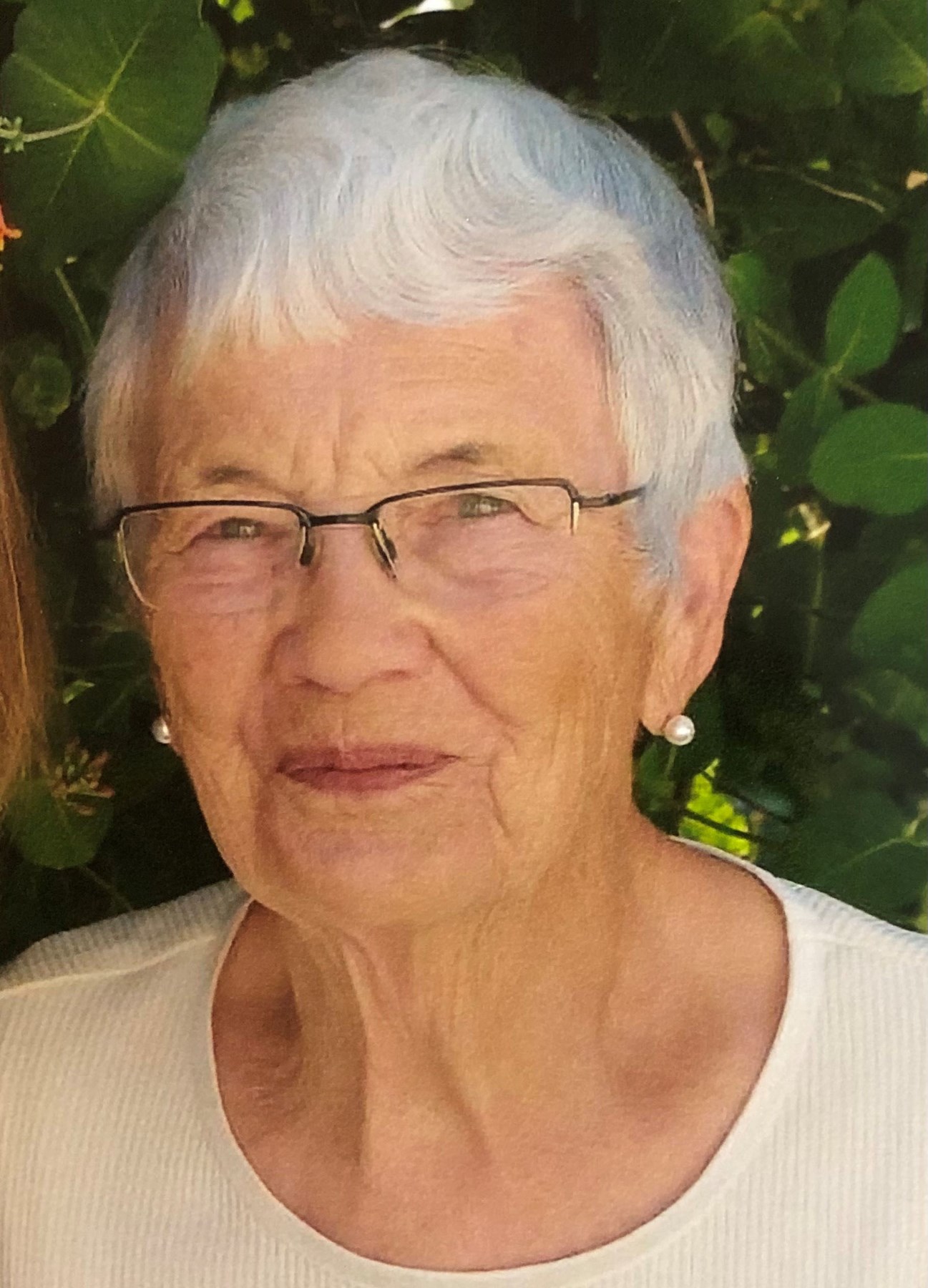 mary-bakken-obituary-weyburn-sk