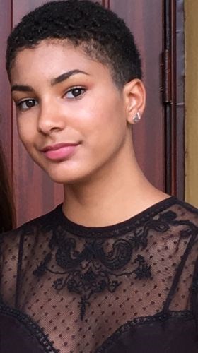 Obituary of Zoe McGowans