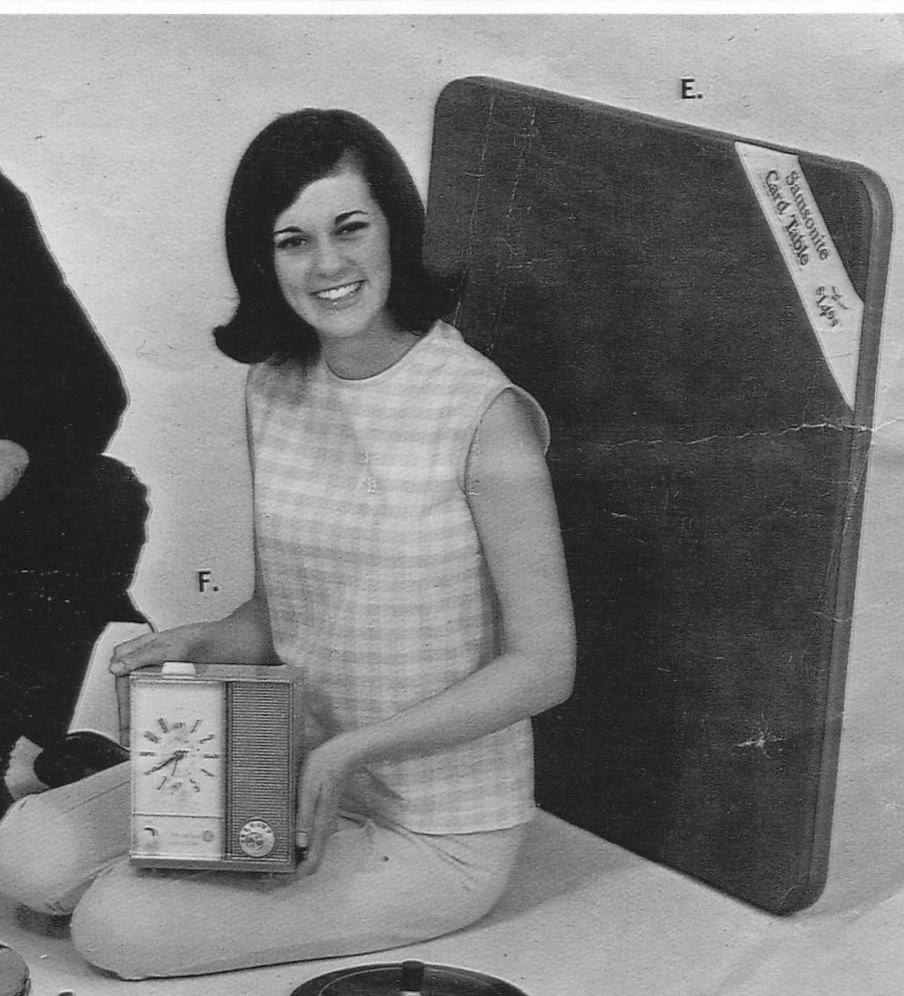 Obituary of Linda Rose (Leslie) Hutchinson