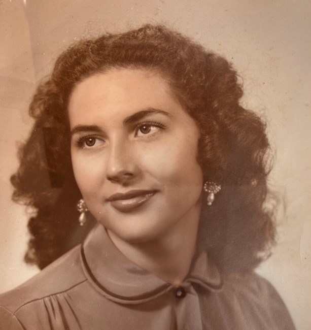 Obituary of Elvira Guzman Magallan