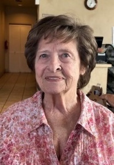 Obituary of Evelyn Gray