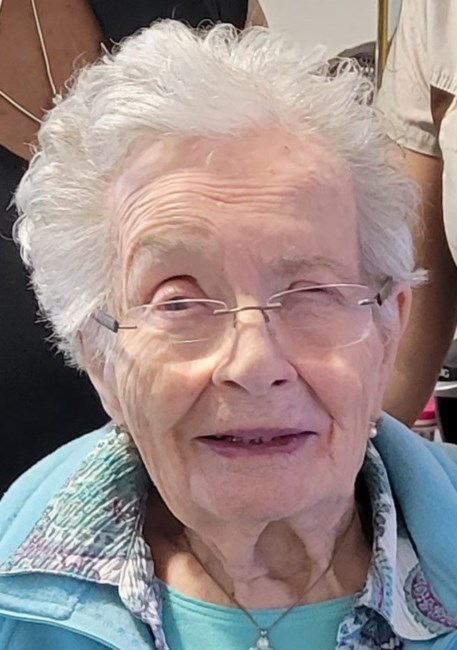 Obituary of Doris Emily Hallgren