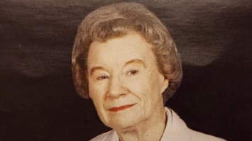 Obituario de Betty F Scarce