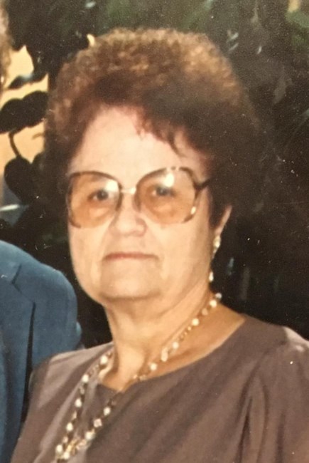 Obituario de Odelia Maes