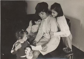 Obituary of Yvonne Levy