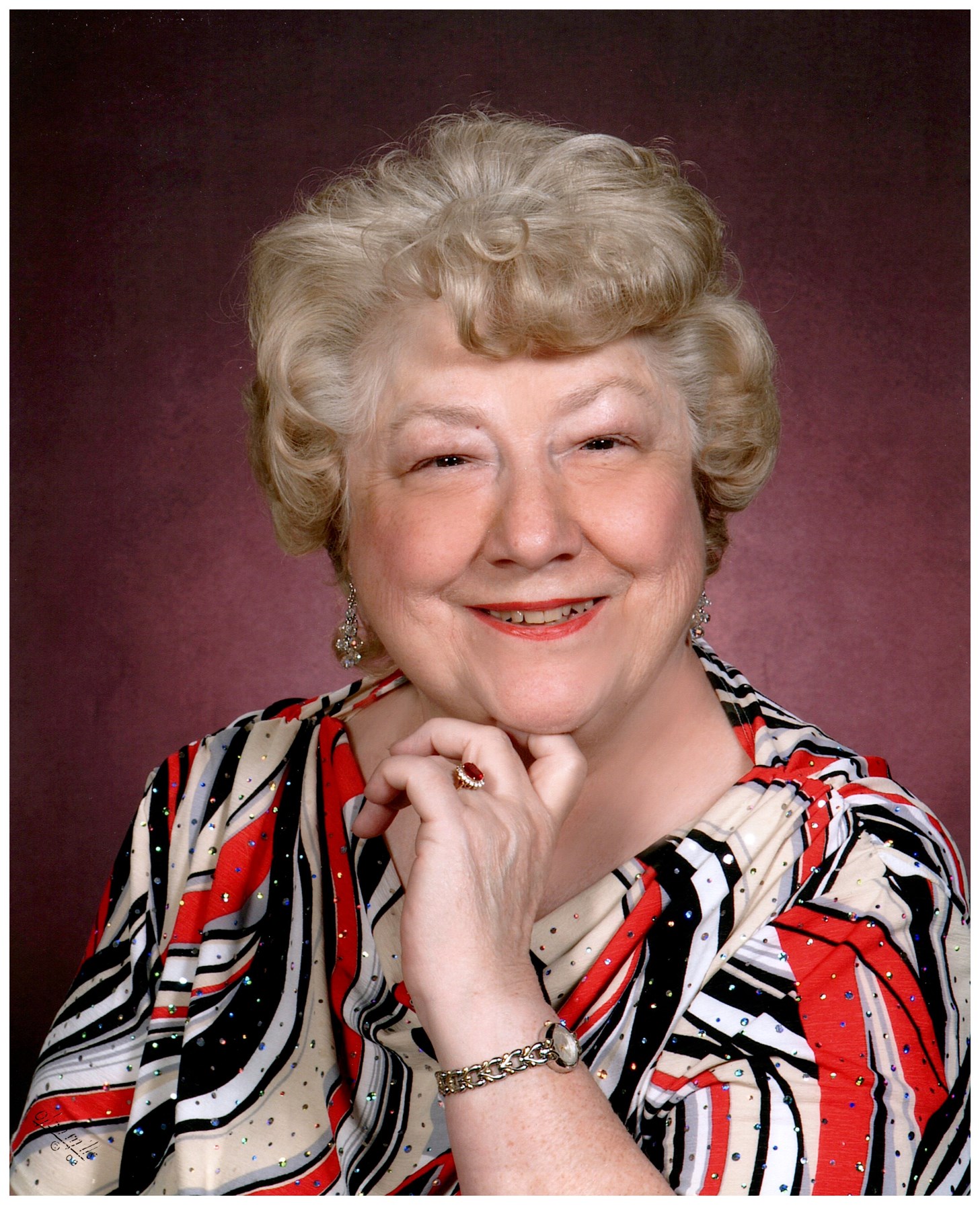 Obituary of Elizabeth Mae Crossley