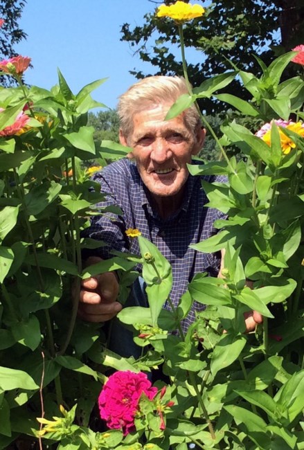 Obituary of Howard Neal Rogers