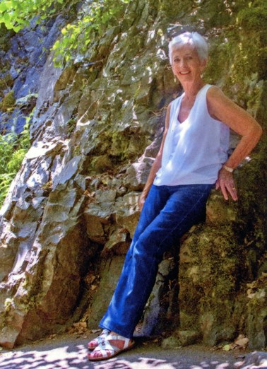 Avis de décès de Mrs. Beverly Grace Richards