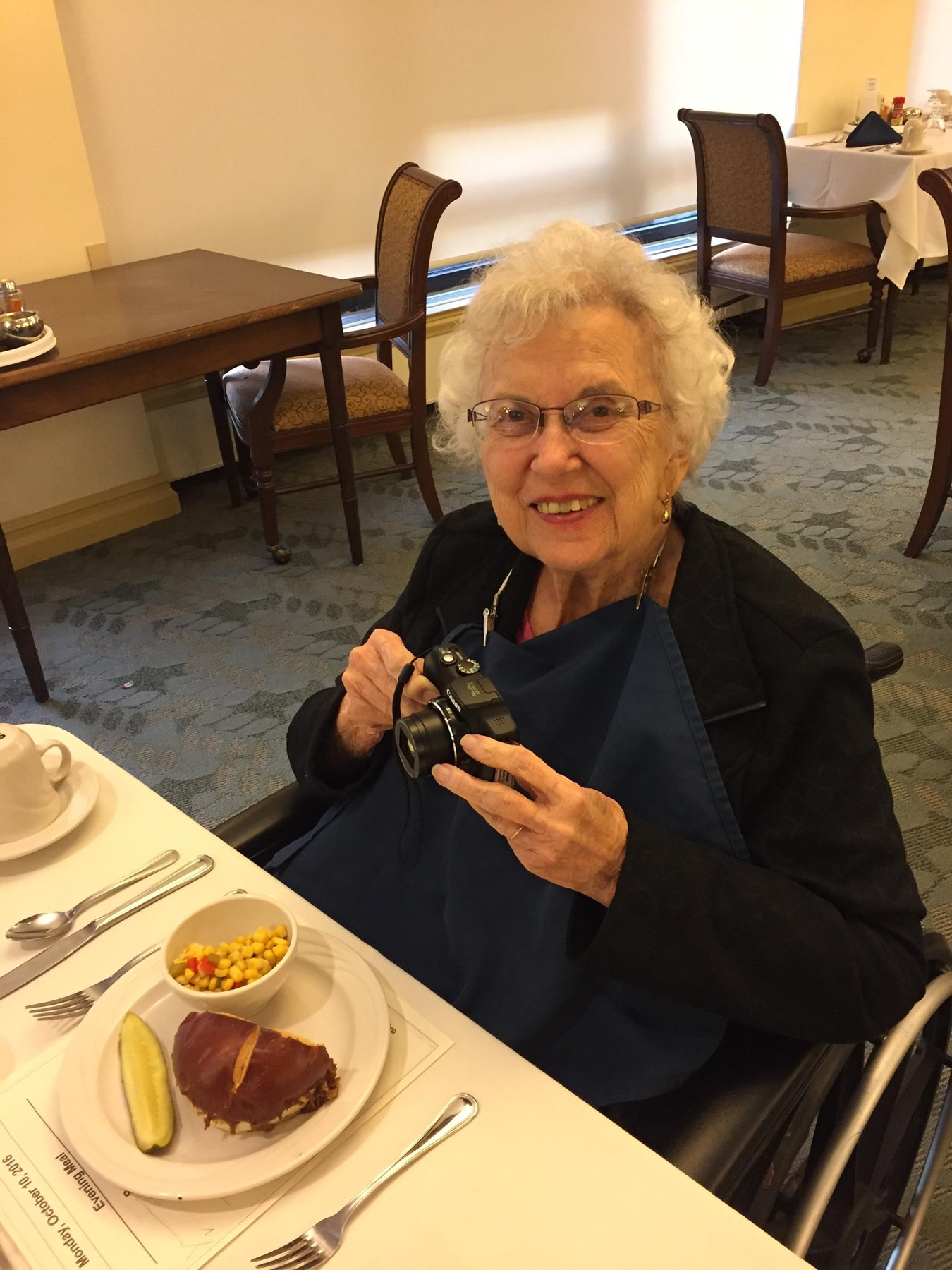 Obituary of Carolyn Palmer Thomas