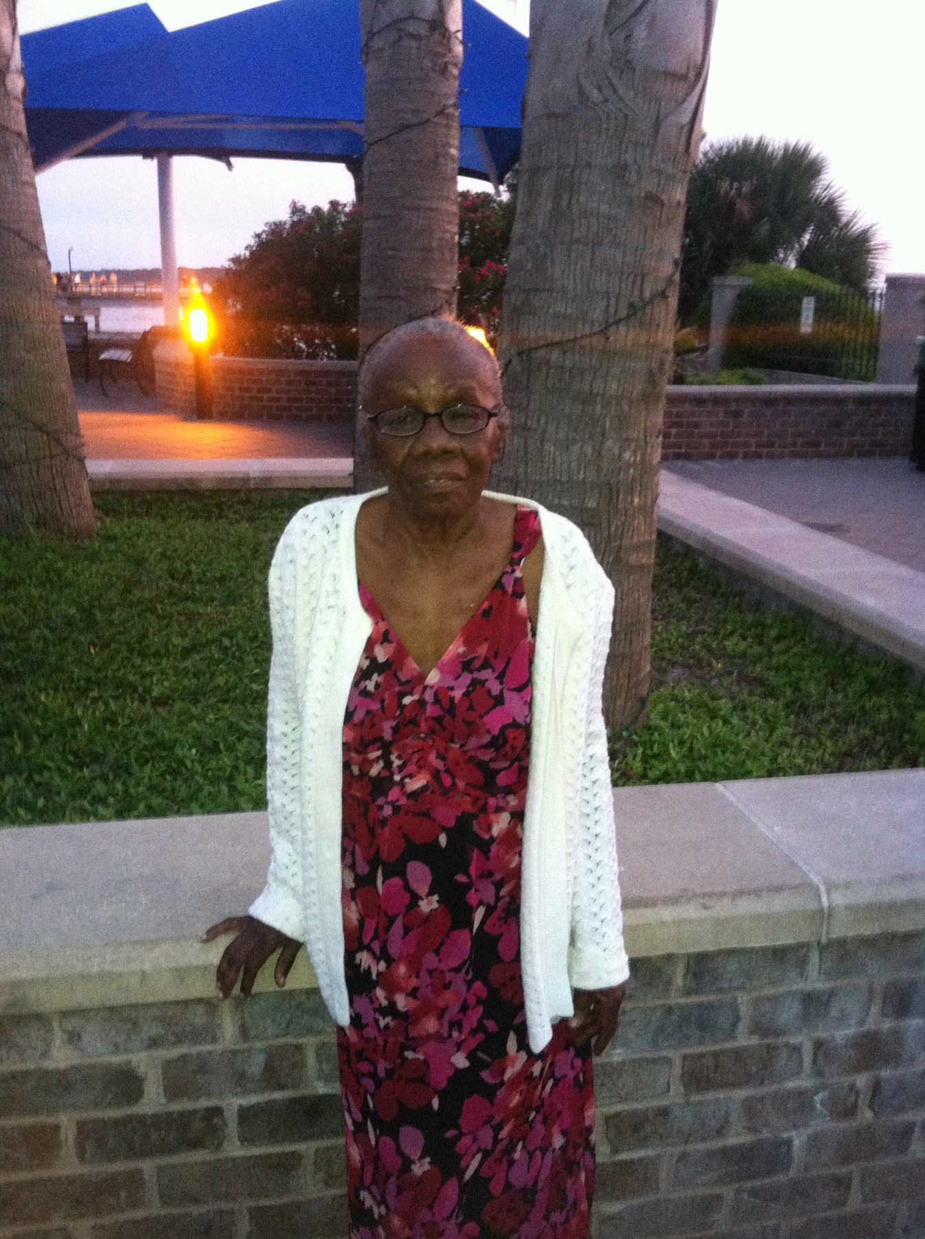 Obituary of Mae Brockington Collins