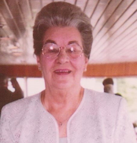 Obituario de Tessie Bobrowiecki