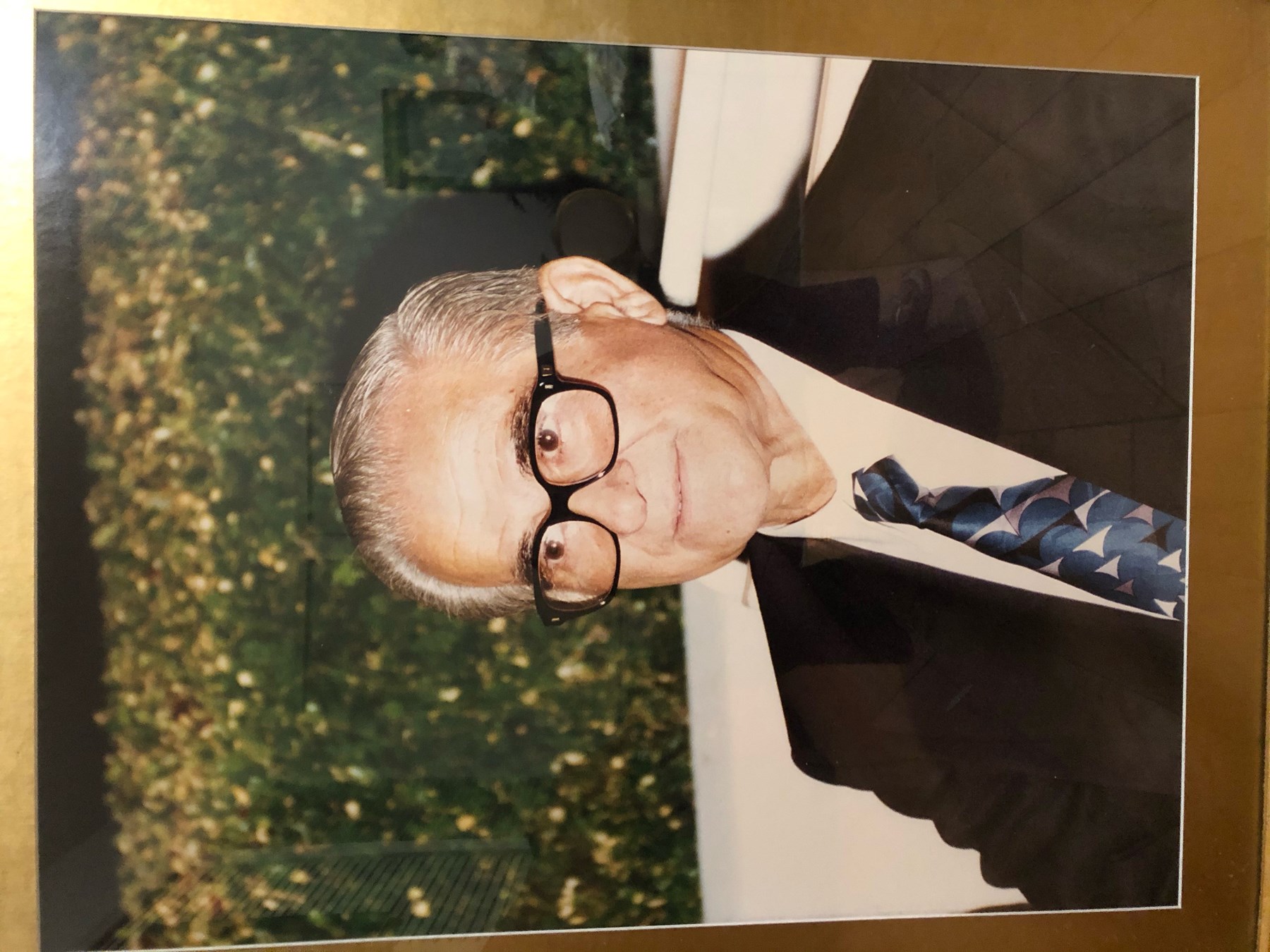 Obituary of Ahmad Ebrahimzadeh Ahari