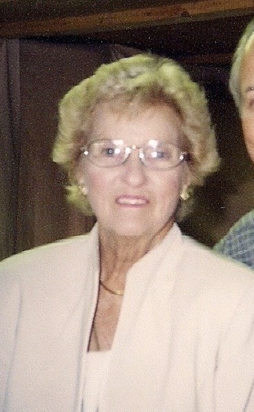 Obituary of Elizabeth Henderson Elliot