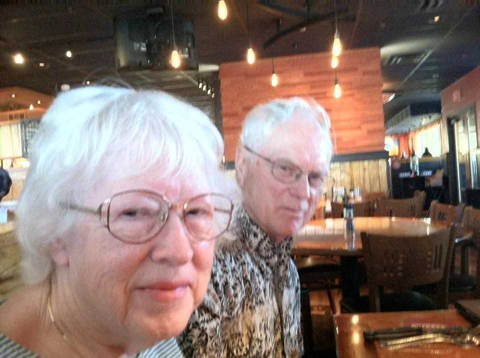 Obituary of Mary & Stan Woodson