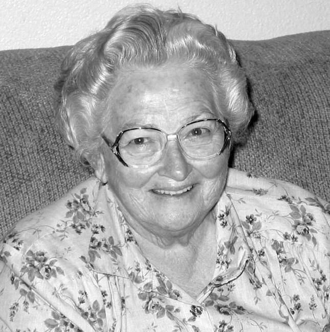 Obituary of Iris Elaine Lyon