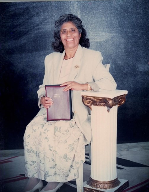 Obituary of Amparo Medina
