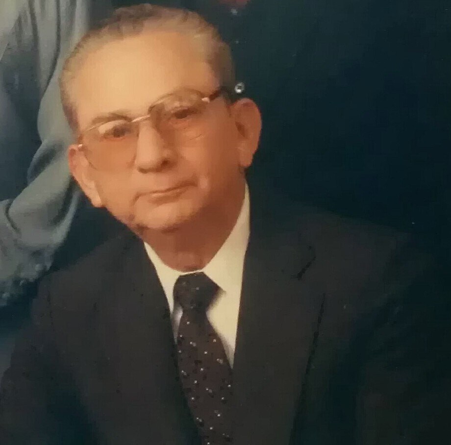 Obituary of Julio Urroz