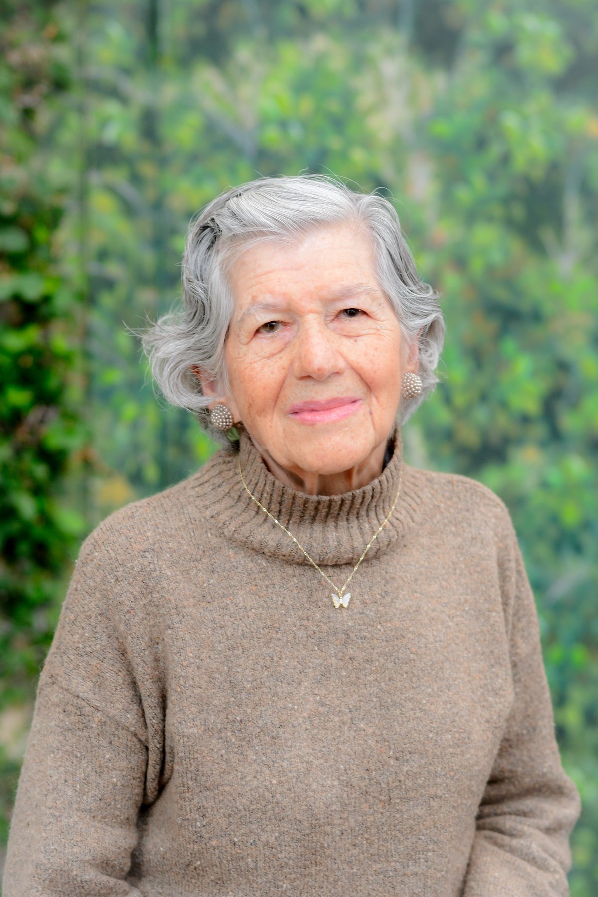 Obituary of Evangelina B. Castro