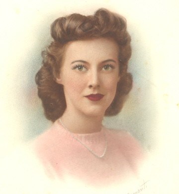Obituary of Teresa Cathryn Saunders Lloyd