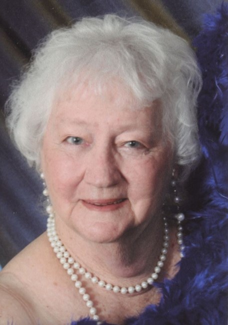 Obituario de Margaret Janet Collins