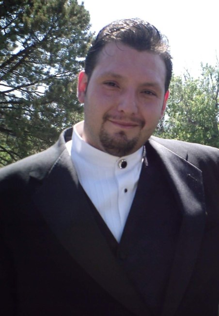 Obituary of Tomas Lee Antonio Vialpando