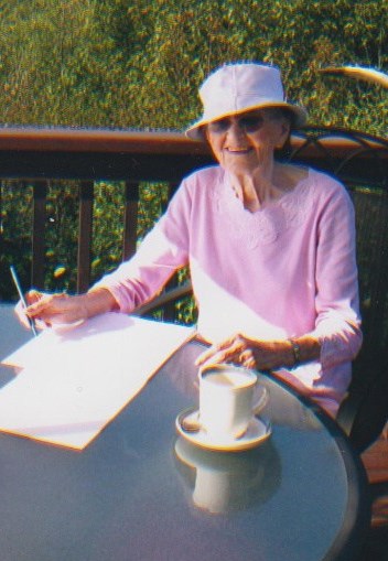 Obituary of Madge Ivy Theresa Ross