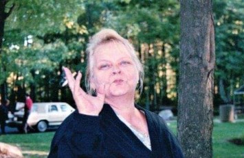 Obituary of LORA KRESILA