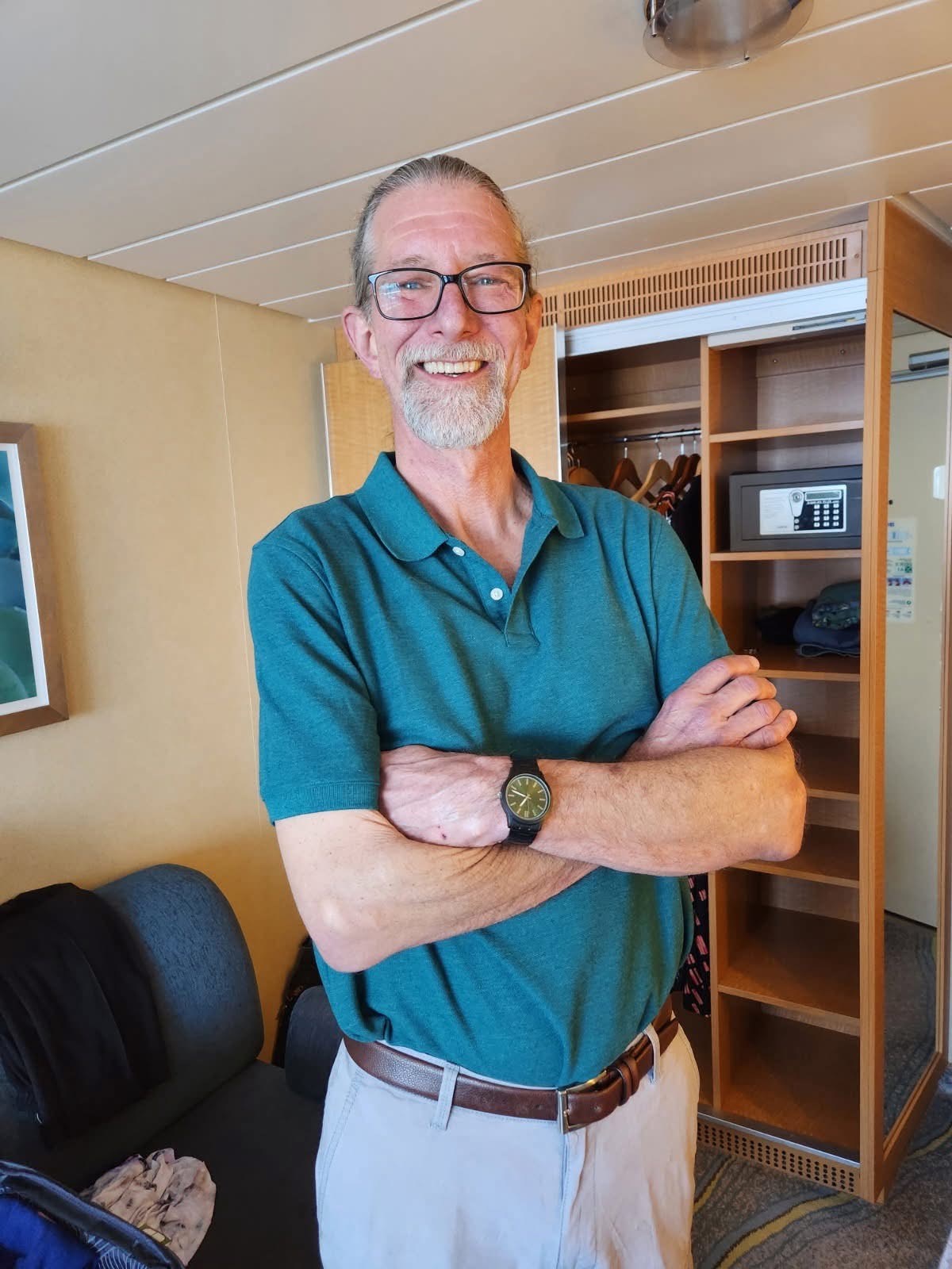 Obituary of Edward Glenn Beuoy