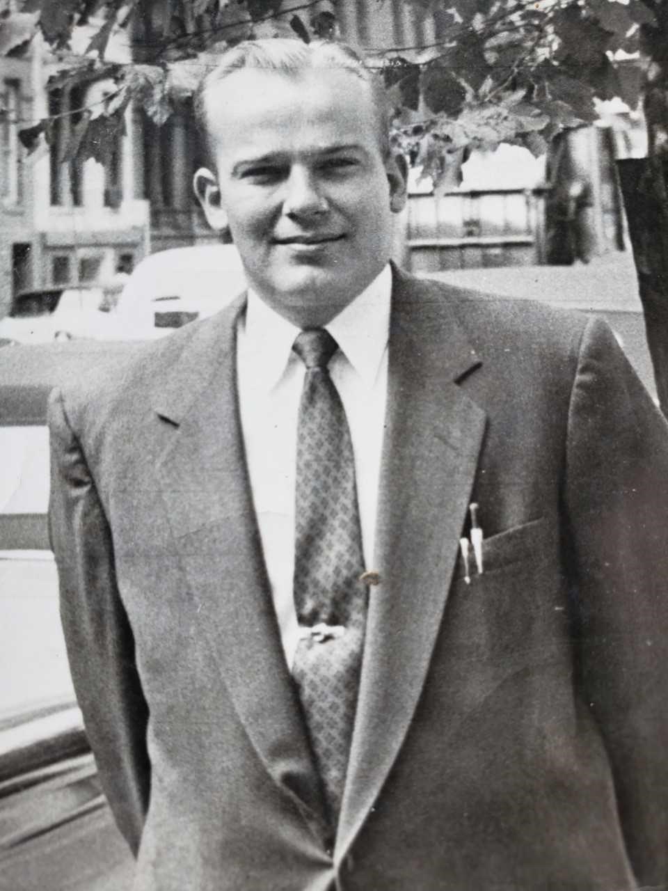 Obituario de Robert Gunn Parker