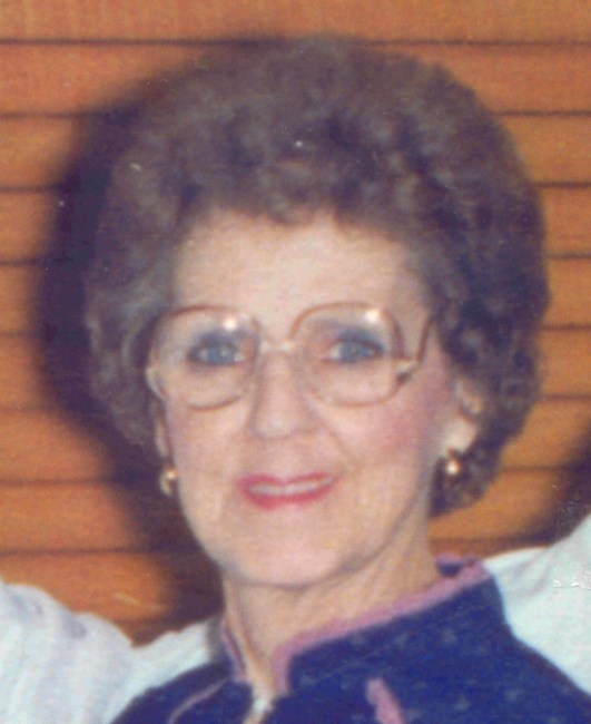 Obituario de Freda F. Peters