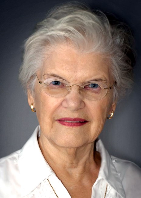 Obituary of Charlotte Wernicke Lee