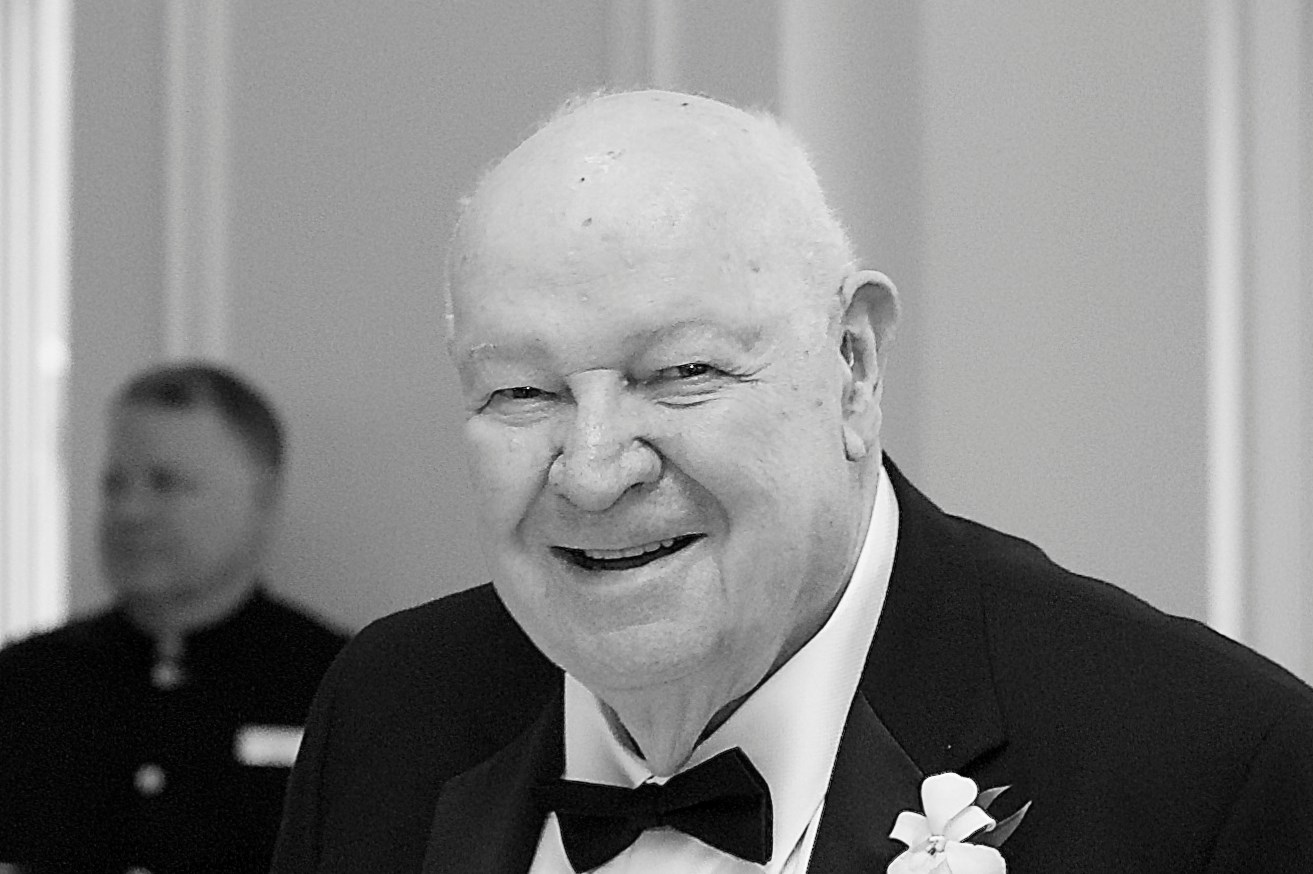 Obituario de Commander John D. Jerome