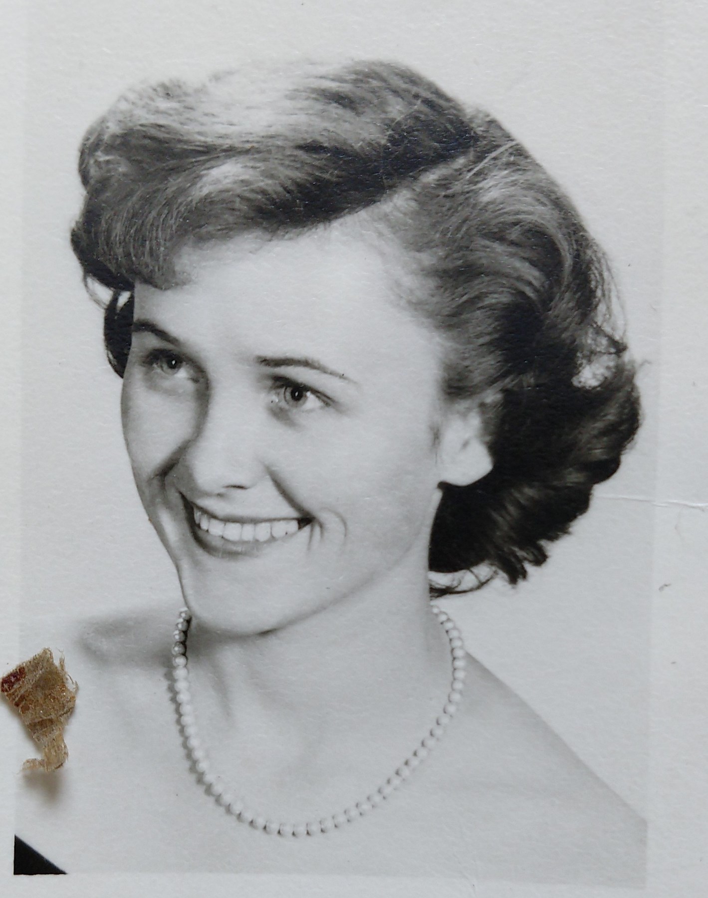 Obituary of Evelyn Rogers Coward