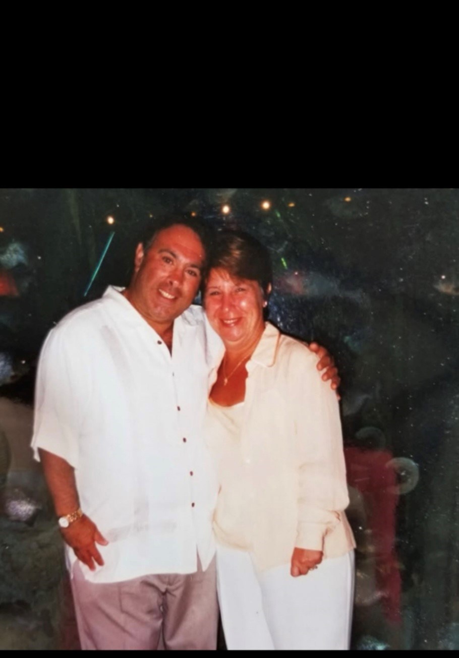 Obituario de Elliott B Simmons